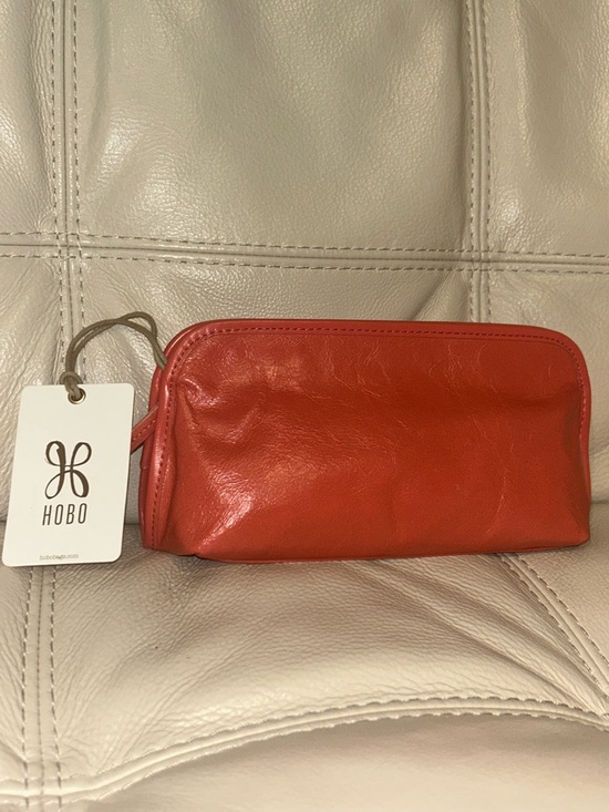 HOBO Handbags - HOBO Pink Mirage Leather Brush Cosmetic Case retail $78